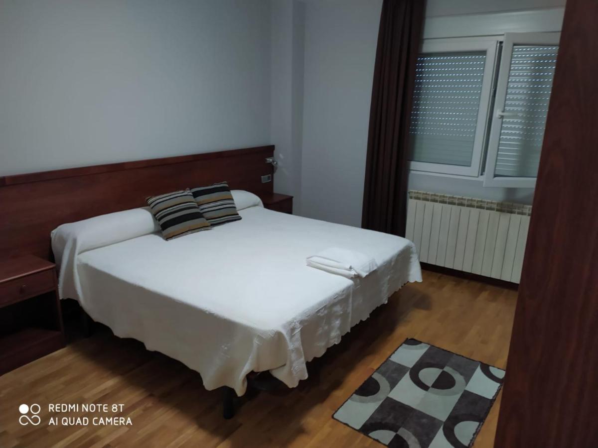 Hostal Cerecedo León Eksteriør billede