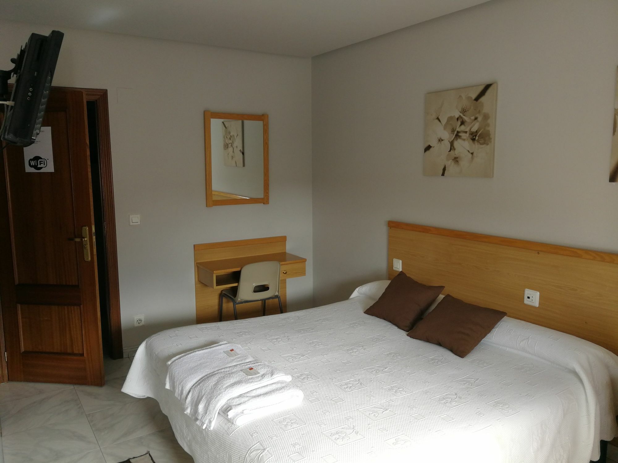 Hostal Cerecedo León Eksteriør billede
