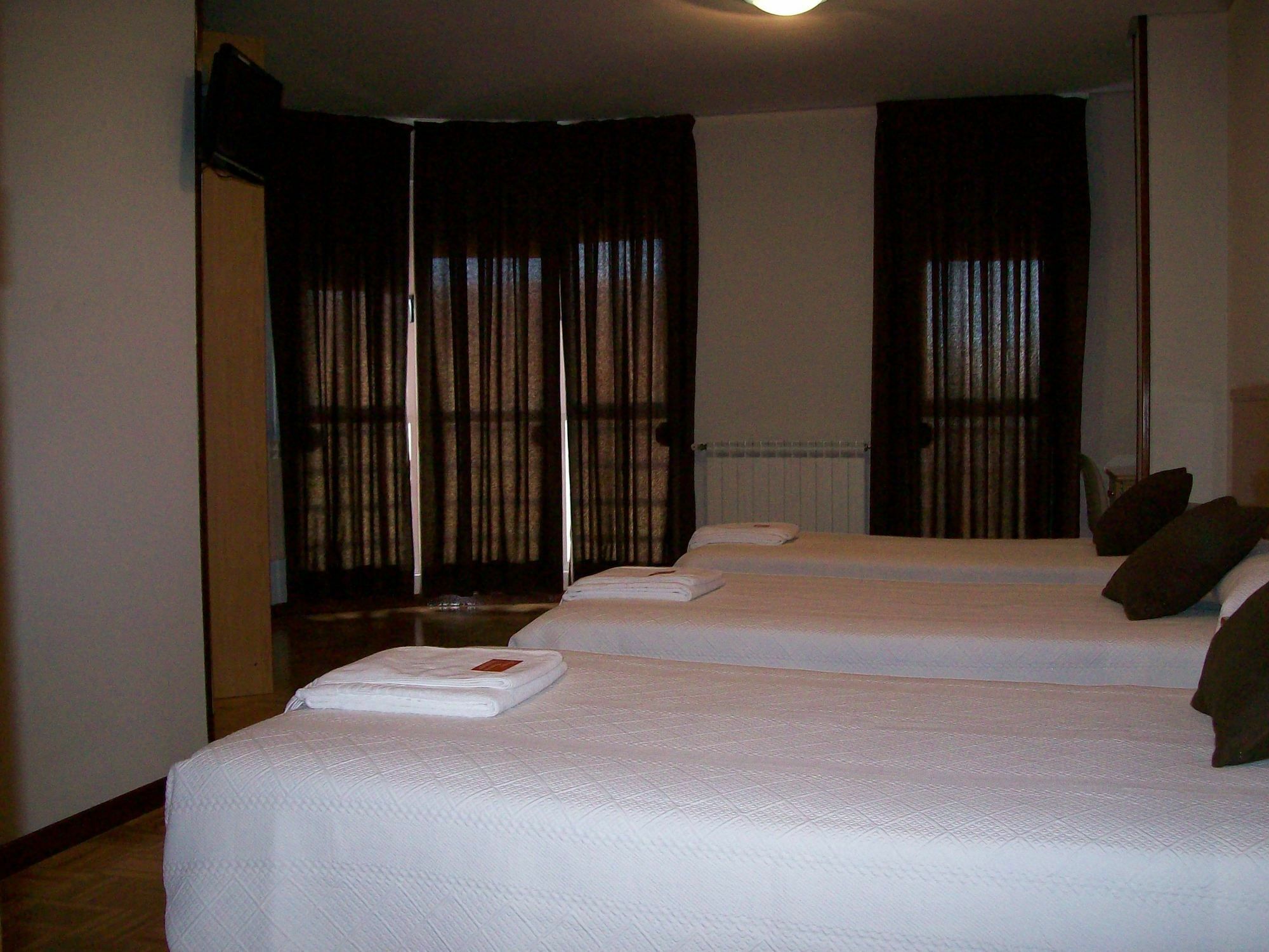 Hostal Cerecedo León Eksteriør billede