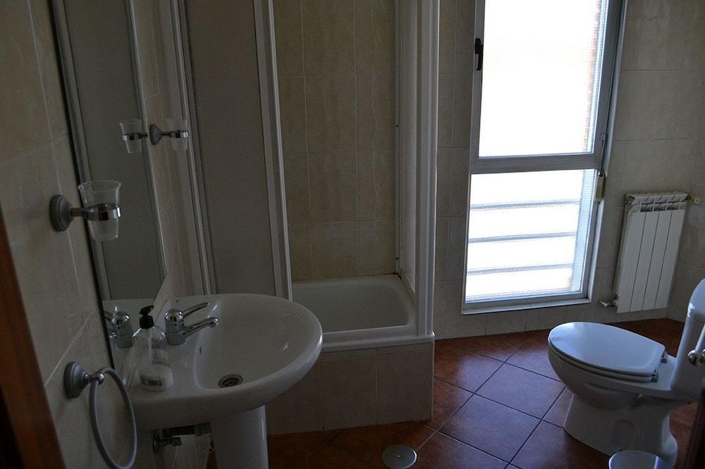 Hostal Cerecedo León Eksteriør billede